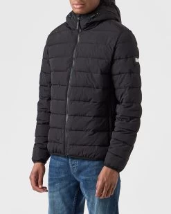 Weekend Offender La Guardia Padded Jacket Black 10 Weekend Offender La Guardia Padded Jacket Black -Fashion sportswear JKAW2301 LA GUARDIA BLACK 0092 MODEL