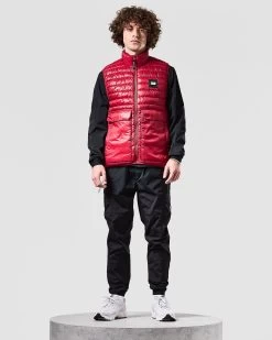 Weekend Offender Scardina Packable Gilet Scarlet Red -Fashion sportswear JKAW2321 SCARDINA SCARLET 1523 MODEL