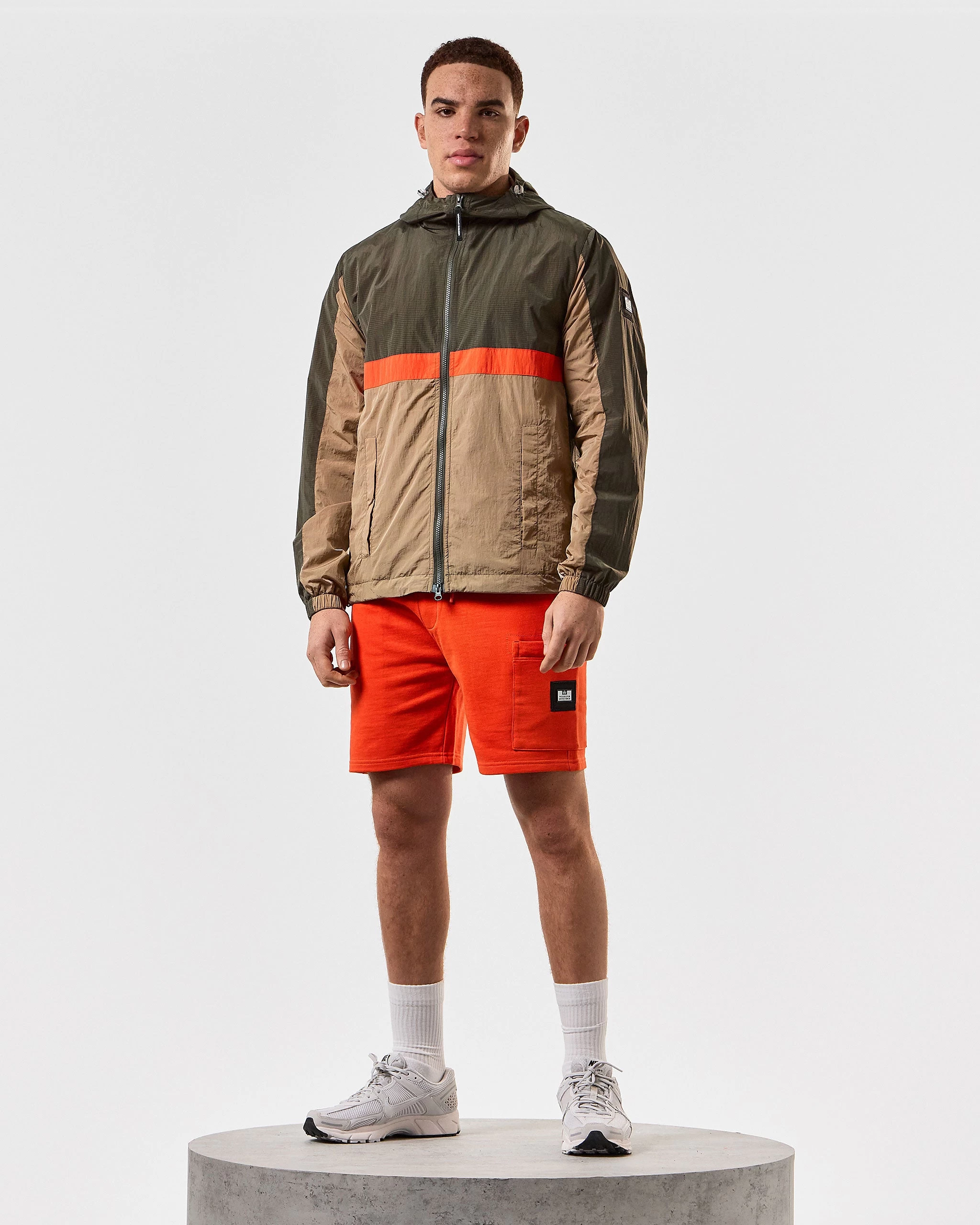 Weekend Offender Parissa Windbreaker Jacket Castle Green 2 Weekend Offender Parissa Windbreaker Jacket Castle Green - Image 2