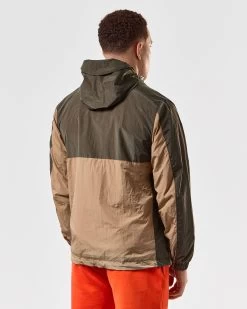 Weekend Offender Parissa Windbreaker Jacket Castle Green 10 Weekend Offender Parissa Windbreaker Jacket Castle Green -Fashion sportswear JKSS2412 PARISSA CASTLE GREEN 4819 MODEL