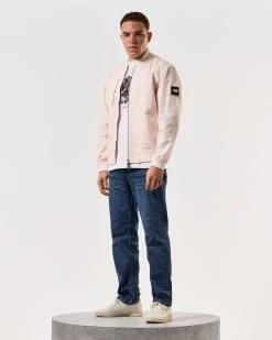 Weekend Offender Madness Graphic T-Shirt White 8 Weekend Offender Madness Graphic T-Shirt White -Fashion sportswear JKSS2419 MULINI ALABASTER PTSS2405 MADNESS WHITE 4660 MODEL