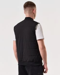 Weekend Offender Saharun Quilted Gilet Black -Fashion sportswear JKSS2424 SAHARUN BLACK 6443 MODEL