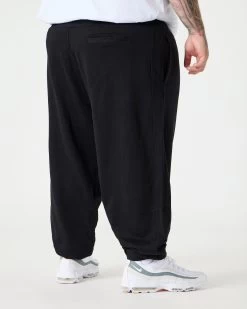 Weekend Offender Jakarta Jogger Pants Black - Plus Size -Fashion sportswear JPAW22 07 JAKARTA PLUS BLACK 2498 MODEL 8066c644 e371 4927 9df2 3c135e43a552
