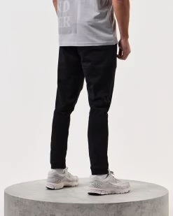 Weekend Offender Rebolledo Jogger Pants Black 10 Weekend Offender Rebolledo Jogger Pants Black -Fashion sportswear JPSS2405 REBOLLEDO BLACK 7637