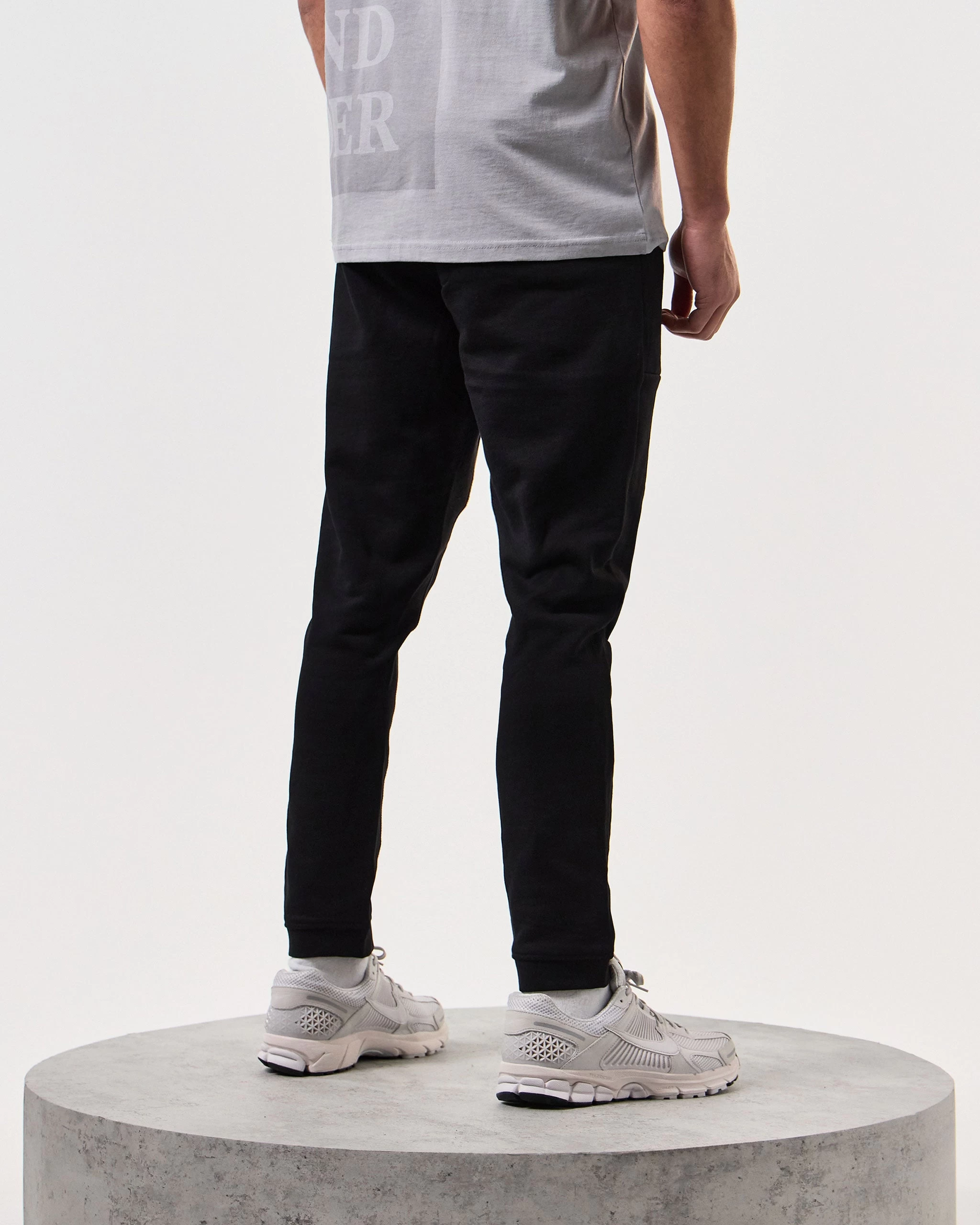 Weekend Offender Rebolledo Jogger Pants Black 4 Weekend Offender Rebolledo Jogger Pants Black - Image 4