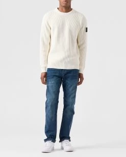 Weekend Offender Couto Knitted Sweater Winter White -Fashion sportswear KWAW2307 COUTO WINTER WHITE 0033 MODEL