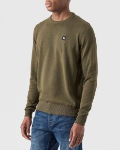 Weekend Offender Solace Knitted Sweater Dark Green -Fashion sportswear KWAW2310 SOLACE DARK GREEN 0072 MODEL