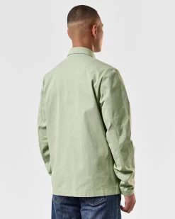 Weekend Offender Formella Over-Shirt Pale Moss Green -Fashion sportswear OSSS2402 FORMELLA PALE MOSS 4067 MODEL