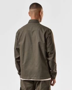 Weekend Offender Porter Over-Shirt Castle Green -Fashion sportswear OSSS2409 PORTER CASTLE GREEN 3925 MODEL