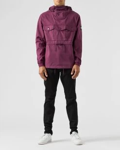 Weekend Offender Kovags Over-Top Deep Plum -Fashion sportswear OTAW2312 KOVAGS DEEP PLUM 1898 MODEL
