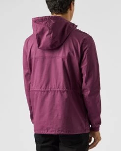 Weekend Offender Kovags Over-Top Deep Plum -Fashion sportswear OTAW2312 KOVAGS DEEP PLUM 1900 MODEL