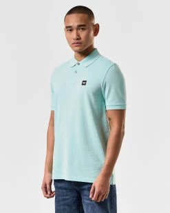 Weekend Offender Caneiros Polo Shirt Celeste Green -Fashion sportswear POSS2401 CANEIROS CELESTE 4043 MODEL