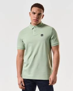 Weekend Offender Astola Polo Shirt Pale Moss Green 9 Weekend Offender Astola Polo Shirt Pale Moss Green -Fashion sportswear POSS2402 ASTOLA PALE MOSS 5014 MODEL