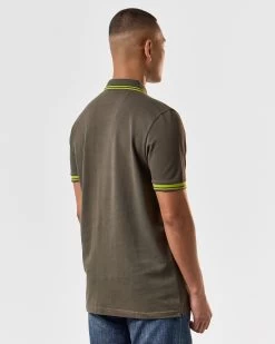 Weekend Offender Levanto Polo Shirt Castle Green/Limeish Green -Fashion sportswear POSS2408 LEVANTO CASTLE GREEN LIMEISH 3963 MODEL
