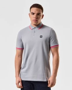 Weekend Offender Levanto Polo Shirt Smokey Grey/Anthurium Pink -Fashion sportswear POSS2408 LEVANTO SMOKEY 5077 MODEL