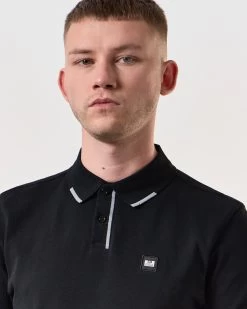 Weekend Offender Rivas Polo Shirt Black/Smokey Grey 11 Weekend Offender Rivas Polo Shirt Black/Smokey Grey -Fashion sportswear POSS2411 RIVAS BLACK 6018 MODEL
