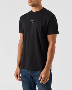 Weekend Offender Smile Graphic T-Shirt Black -Fashion sportswear PTAW2313 SMILE BLACK 0335 MODEL
