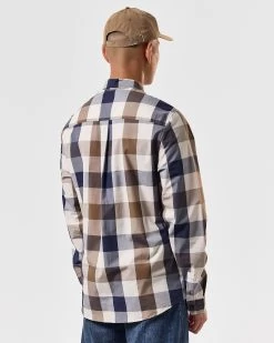 Weekend Offender Lisbon Shirt Large House Check -Fashion sportswear SHSS2410 LISBON LARGE CHECK 4571 MODEL