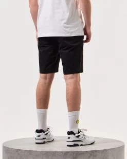 Weekend Offender Ivan Chino Shorts Black -Fashion sportswear STSS24 IVAN BLACK 5876 MODEL