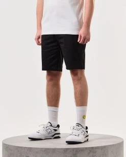 Weekend Offender Ivan Chino Shorts Black -Fashion sportswear STSS24 IVAN BLACK 5877 MODEL
