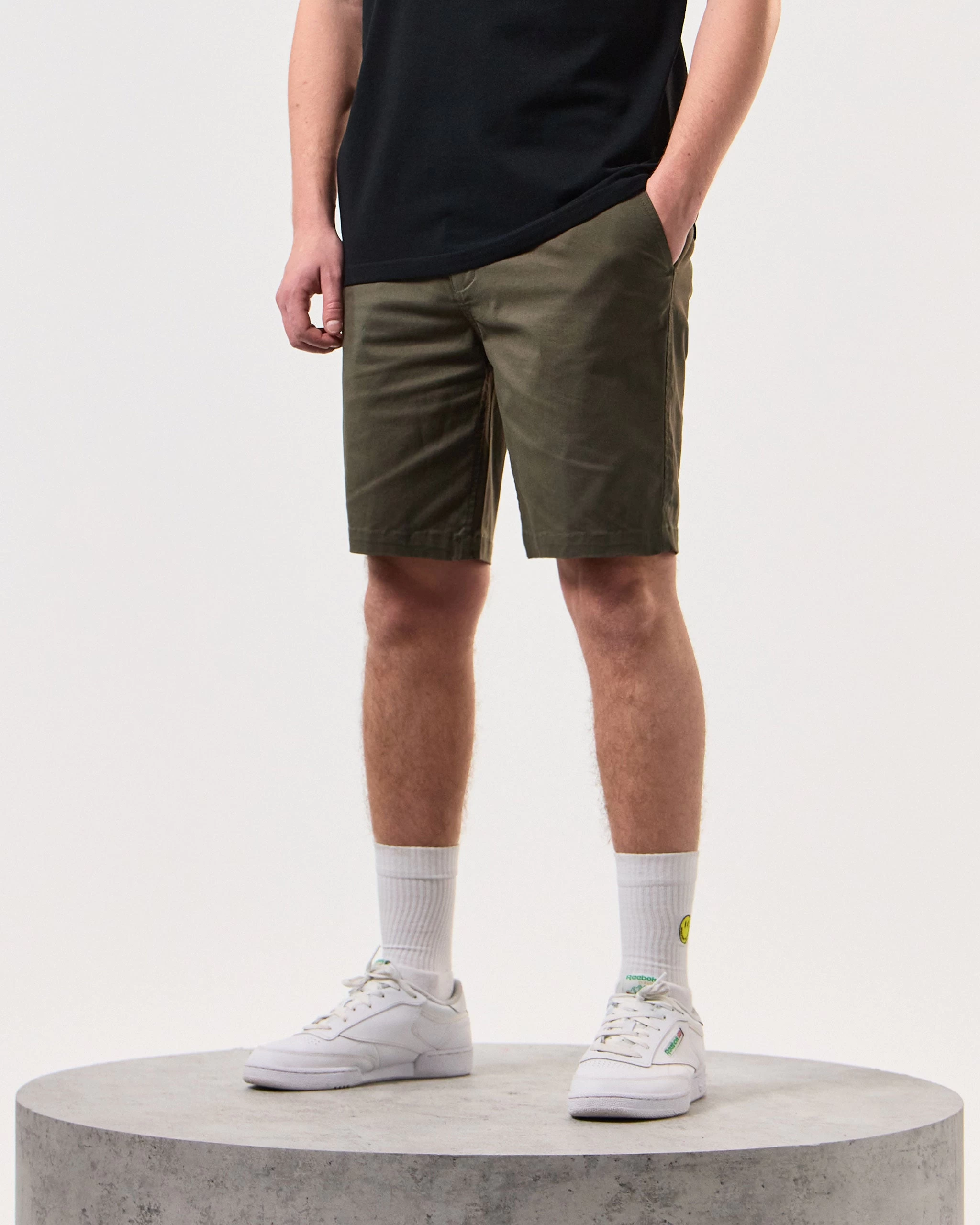 Weekend Offender Ivan Chino Shorts Castle Green 3 Weekend Offender Ivan Chino Shorts Castle Green - Image 3