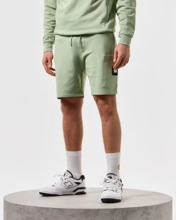 Weekend Offender Hawkins Jogger Shorts Pale Moss Green 9 Weekend Offender Hawkins Jogger Shorts Pale Moss Green -Fashion sportswear STSS2401 HAWKINS PALE MOSS 5391 MODEL