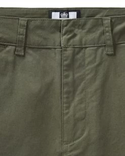 Weekend Offender Ivan Chino Shorts Castle Green 11 Weekend Offender Ivan Chino Shorts Castle Green -Fashion sportswear STSS2403 IVAN CASTLE GREEN 9409
