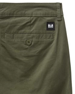 Weekend Offender Ivan Chino Shorts Castle Green 13 Weekend Offender Ivan Chino Shorts Castle Green -Fashion sportswear STSS2403 IVAN CASTLE GREEN 9411