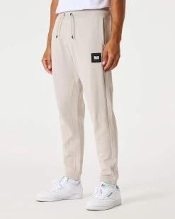 Weekend Offender New York Tracksuit Pumice 18 Weekend Offender New York Tracksuit Pumice -Fashion sportswear SUAW22 01 NEW YORK PUMICE MODEL 1656
