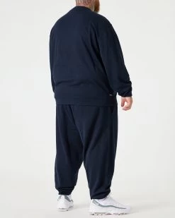 Weekend Offender Tokyo Tracksuit Navy - Plus Size -Fashion sportswear SUAW22 07 TOKYO PLUS NAVY 2508 MODEL 6c80a1e6 f6a6 4658 b8ca ec09046971d2