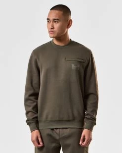 Weekend Offender Paraiso Sweatshirt Castle Green -Fashion sportswear SWSS2409 PARAISO CASTLE GREEN 4223 MODEL
