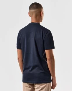 Weekend Offender Manuel T-Shirt Navy -Fashion sportswear TSS2405 MANUEL NAVY 4501 MODEL