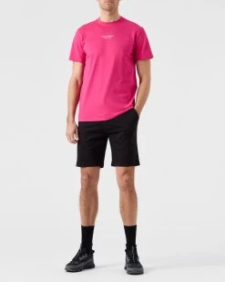 Weekend Offender Millergrove T-Shirt Magenta -Fashion sportswear TSSS2306 MILLERGORVE MAGENTA 5609 MODEL