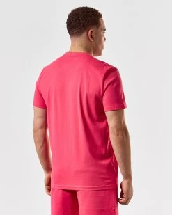 Weekend Offender Millergrove T-Shirt Anthurium Pink/Nectar Pink -Fashion sportswear TSSS2402 MILLERGROVE ANTHURIUM 5376 MODEL