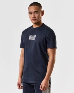 Weekend Offender Dygas T-Shirt Navy -Fashion sportswear TSSS2406 DYGAS NAVY 4404 MODEL