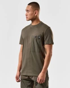 Weekend Offender Tabiti Pocket T-Shirt Castle Green -Fashion sportswear TSSS2413 TABITI CASTLE GREEN 3789 MODEL