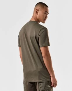 Weekend Offender Tabiti Pocket T-Shirt Castle Green -Fashion sportswear TSSS2413 TABITI CASTLE GREEN 3793 MODEL